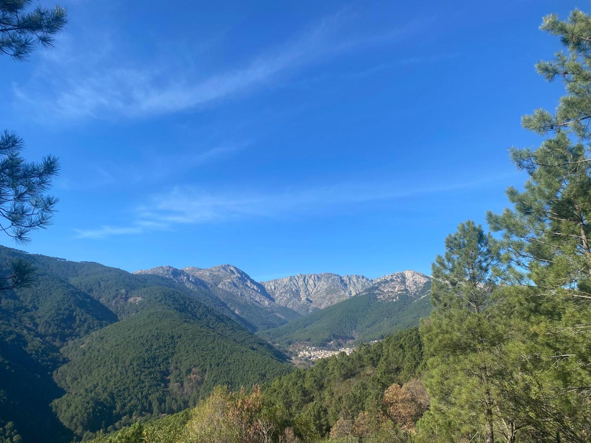 Hostal Cielo De Gredos Guisando Exterior photo